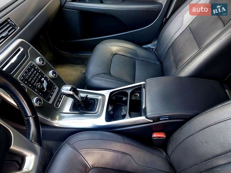 Універсал Volvo V70 2015 в Бродах