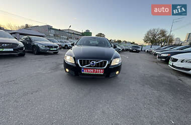 Универсал Volvo V70 2011 в 