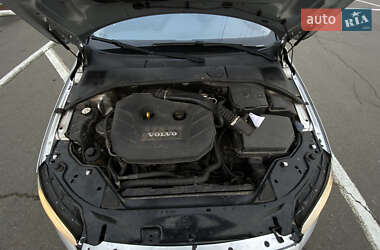 Универсал Volvo V70 2013 в 