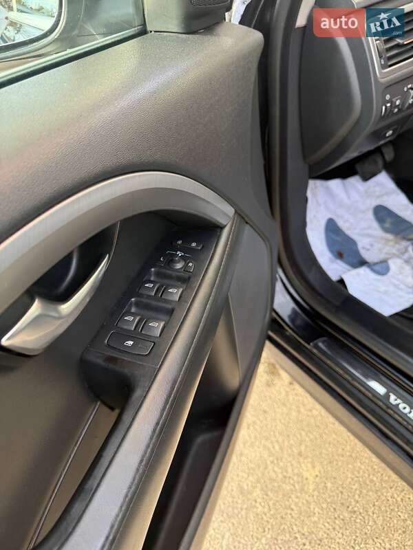 Универсал Volvo V70 2011 в Звягеле фото 4 Универсал Volvo V70 2011 в Звягеле