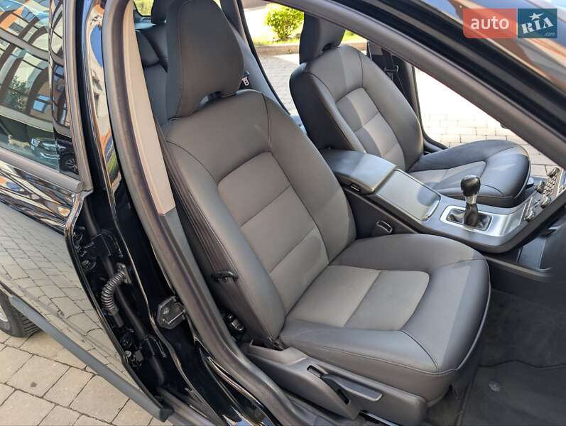 Універсал Volvo V70 2010 в Івано-Франківську фото 52 Універсал Volvo V70 2010 в Івано-Франківську