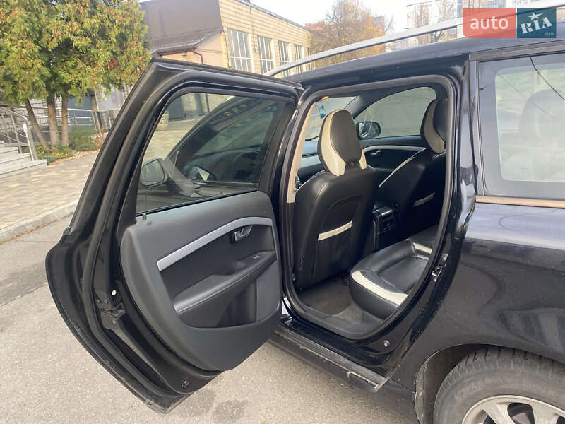 Универсал Volvo V70 2011 в Киеве фото 10 Универсал Volvo V70 2011 в Киеве