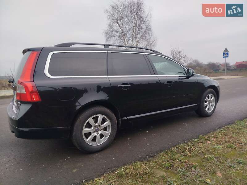 Универсал Volvo V70 2011 в Нововолынске