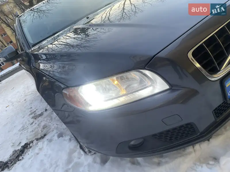 Volvo V70 2010