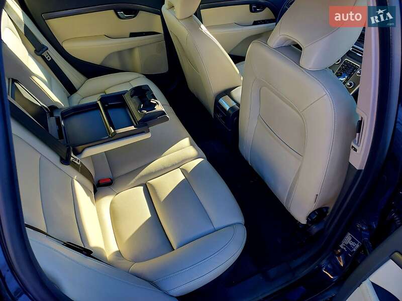 Универсал Volvo V70 2016 в Бродах фото 31 Универсал Volvo V70 2016 в Бродах