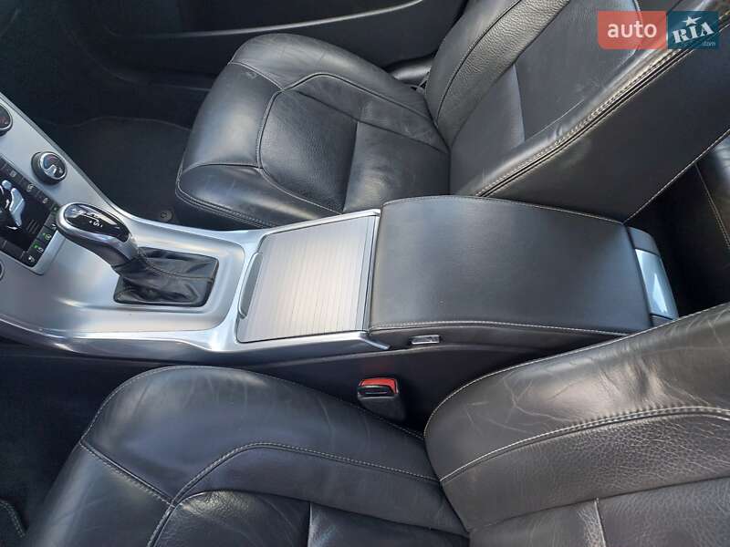 Универсал Volvo V70 2015 в Бродах фото 57 Универсал Volvo V70 2015 в Бродах