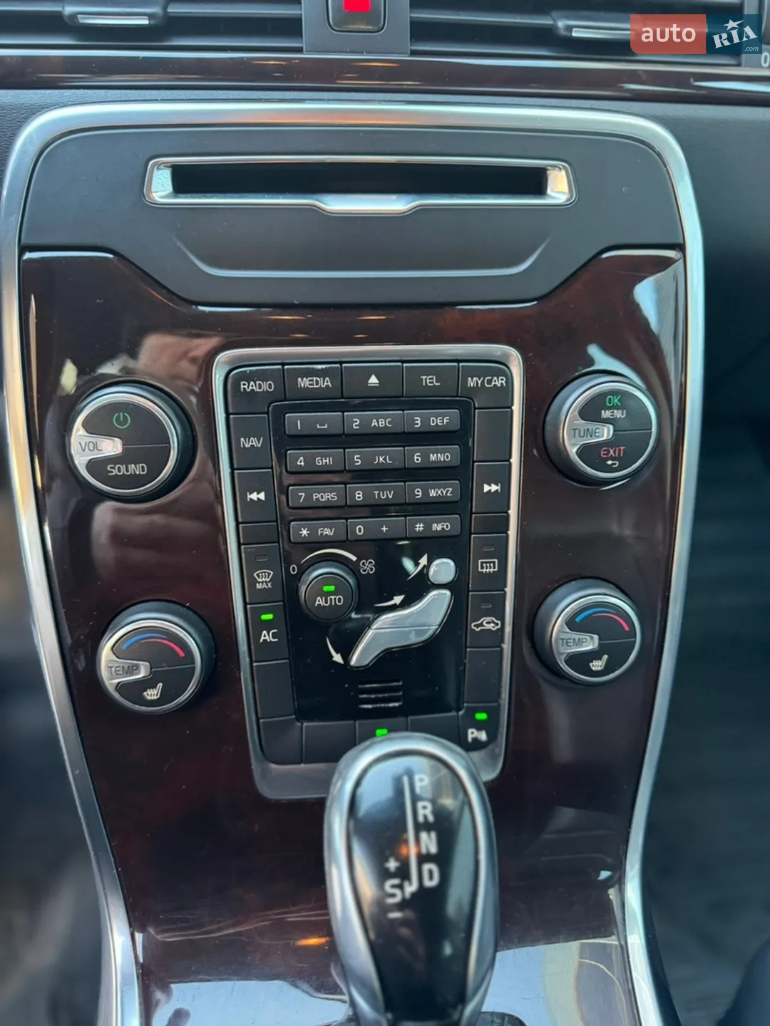 2013 Volvo V70 - мініатюра 15