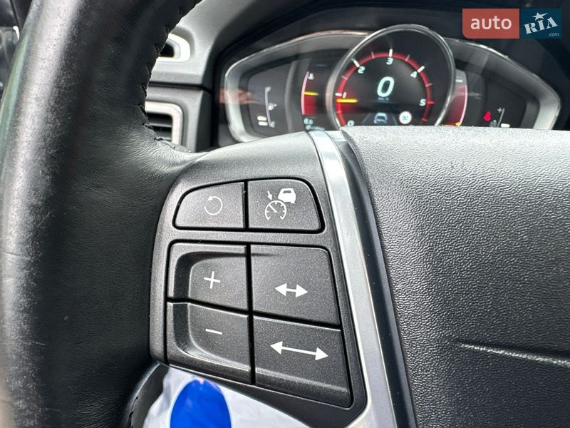 Универсал Volvo V70 2015 в Киеве