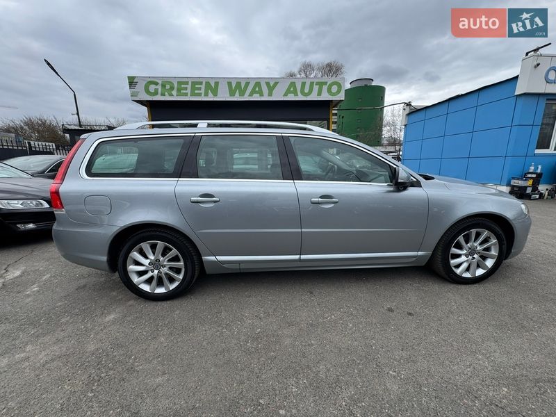 Универсал Volvo V70 2015 в Киеве
