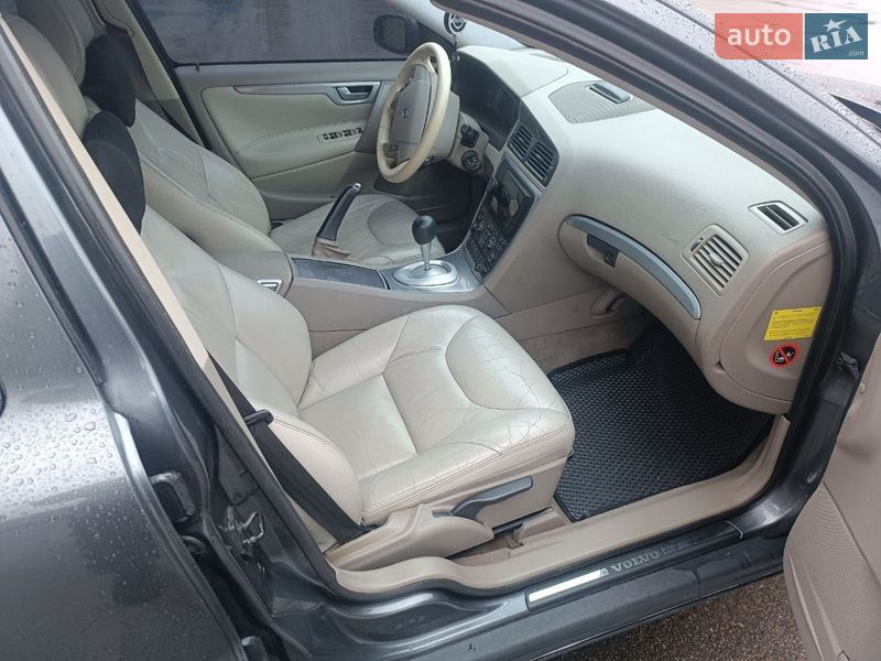 Універсал Volvo V70 2005 в Харкові