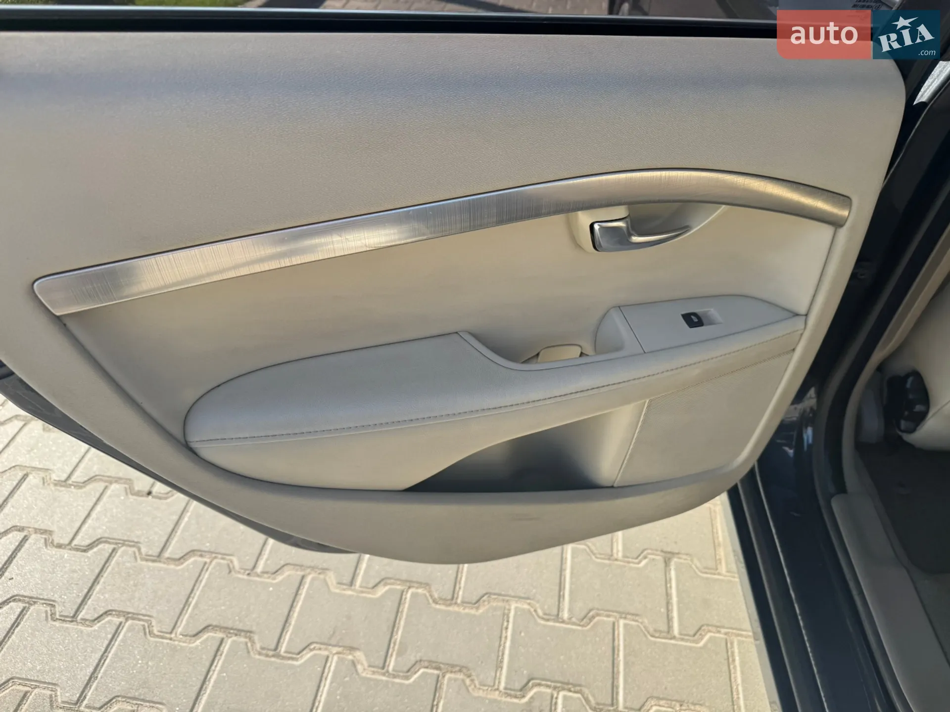 2011 Volvo V70 - мініатюра 14