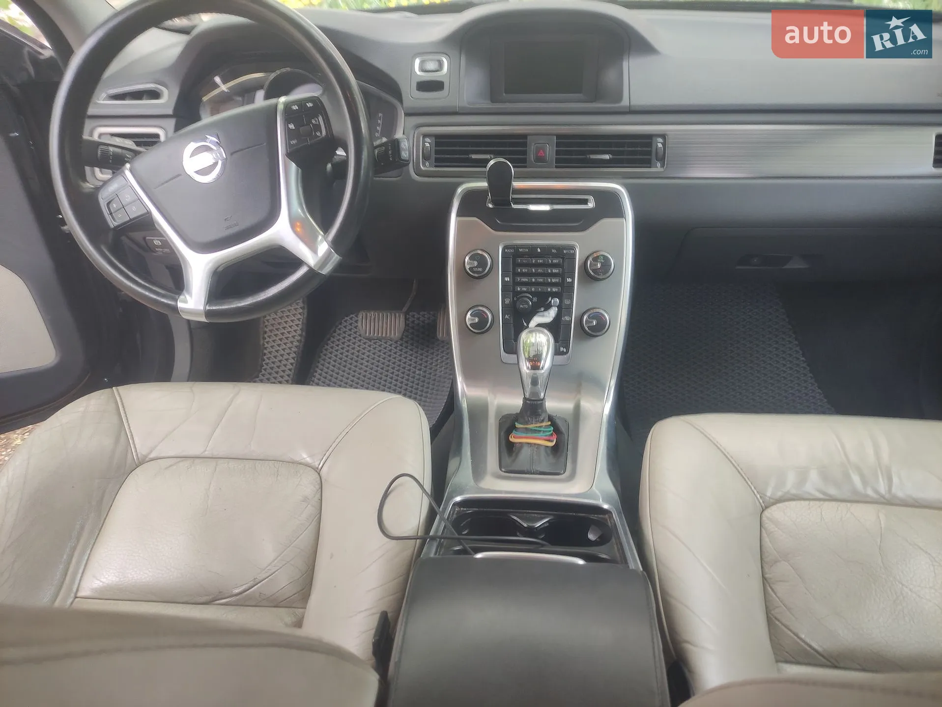 2013 Volvo V70 - мініатюра 10