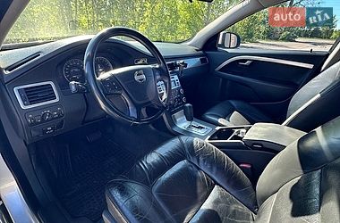 Универсал Volvo V70 2011 в Белогородке