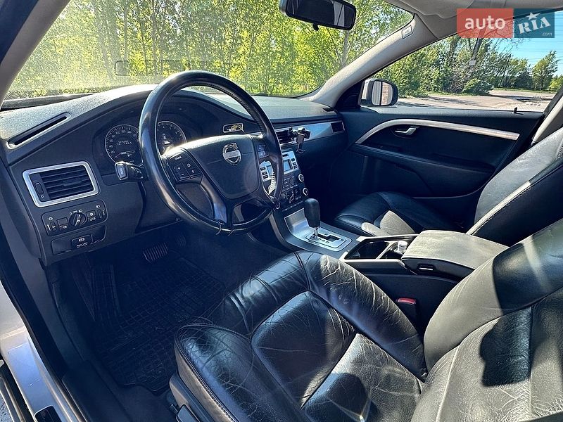 Универсал Volvo V70 2011 в Белогородке
