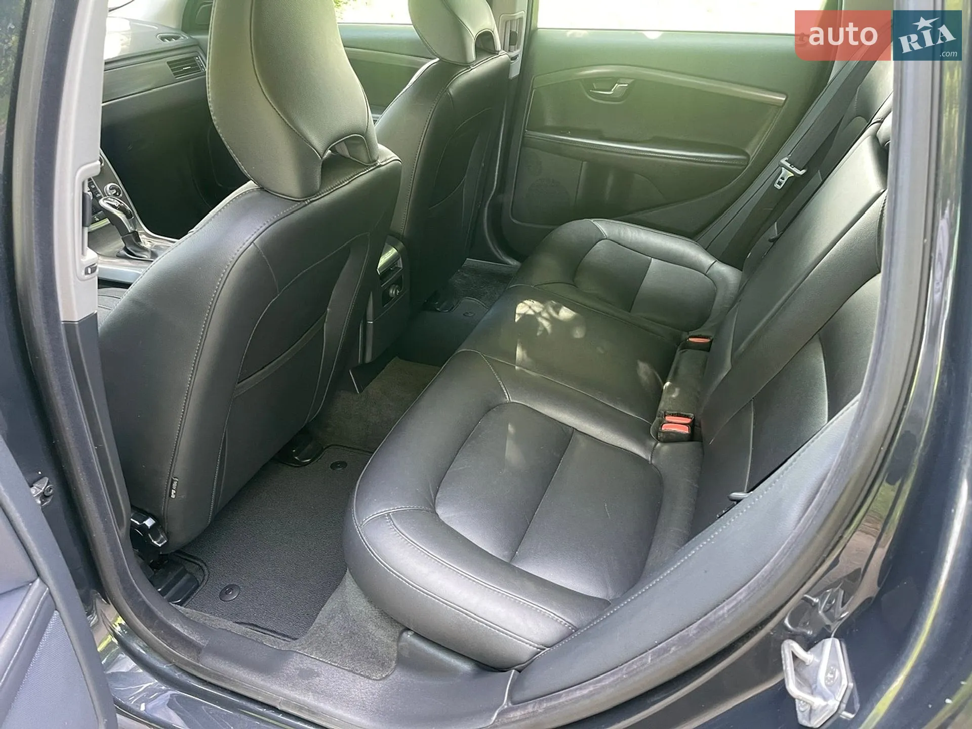 2015 Volvo V70 - мініатюра 16