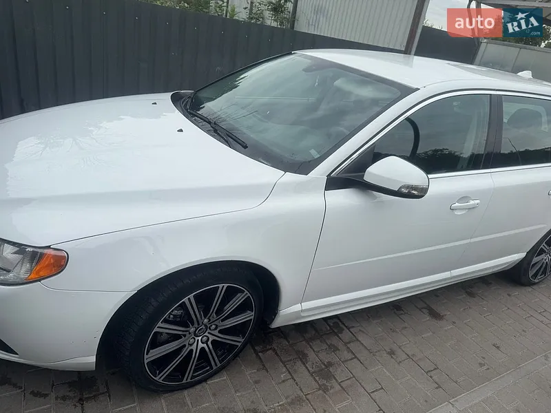 Volvo V70 2010