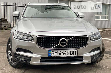 Универсал Volvo V90 Cross Country 2019 в 