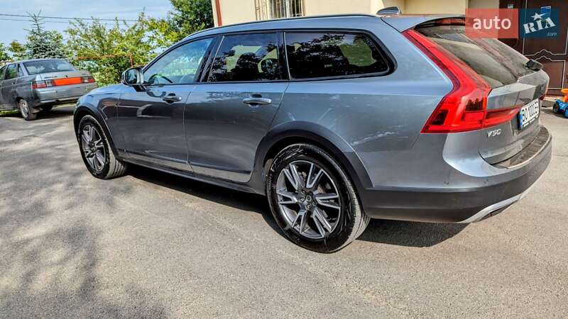 Універсал Volvo V90 Cross Country 2017 в Тернополі