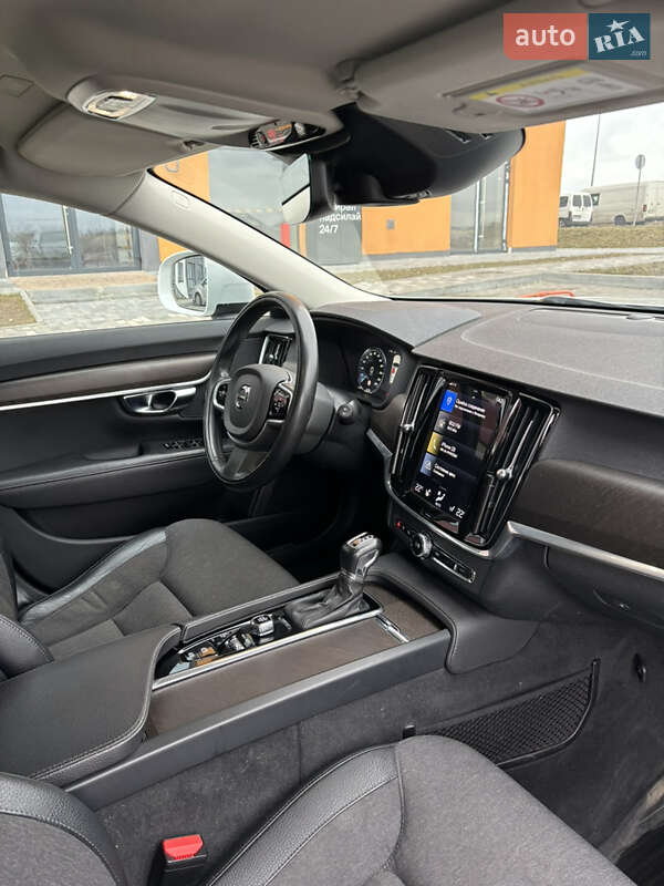 Универсал Volvo V90 Cross Country 2019 в Ровно