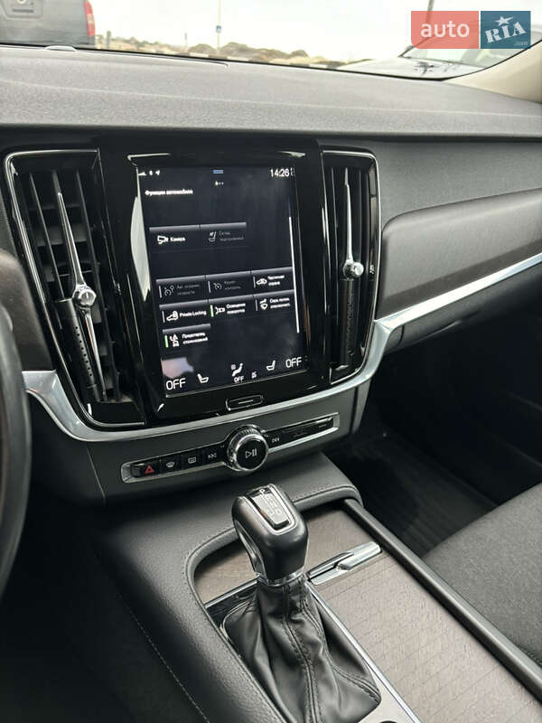 Универсал Volvo V90 Cross Country 2019 в Ровно