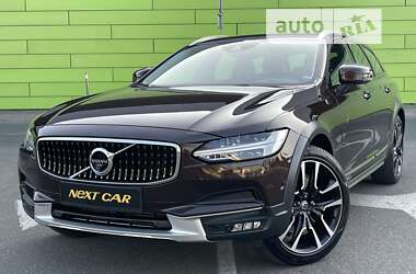 Универсал Volvo V90 Cross Country 2017 в Киеве