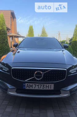 Універсал Volvo V90 Cross Country 2018 в Запоріжжі