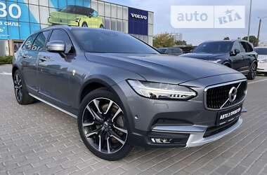 Универсал Volvo V90 Cross Country 2017 в Киеве