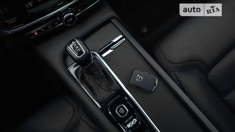 Универсал Volvo V90 Cross Country 2017 в Львове фото 33 Универсал Volvo V90 Cross Country 2017 в Львове