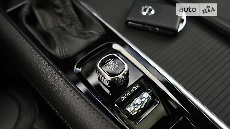 Универсал Volvo V90 Cross Country 2017 в Львове фото 35 Универсал Volvo V90 Cross Country 2017 в Львове