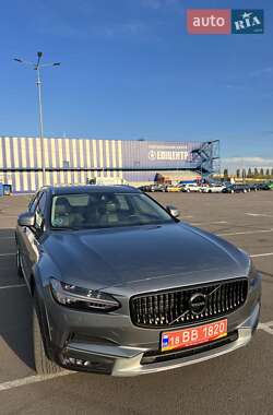 Универсал Volvo V90 Cross Country 2017 в Ровно