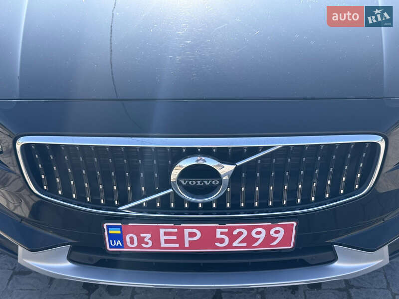 Універсал Volvo V90 Cross Country 2019 в Теребовлі