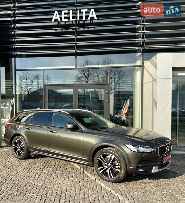 Універсал Volvo V90 Cross Country 2017 в Дніпрі