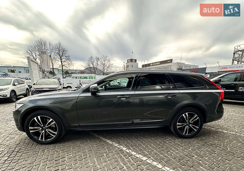 Універсал Volvo V90 Cross Country 2017 в Дніпрі