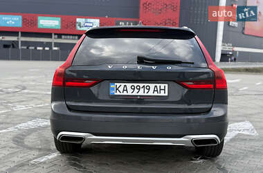 Універсал Volvo V90 Cross Country 2017 в 