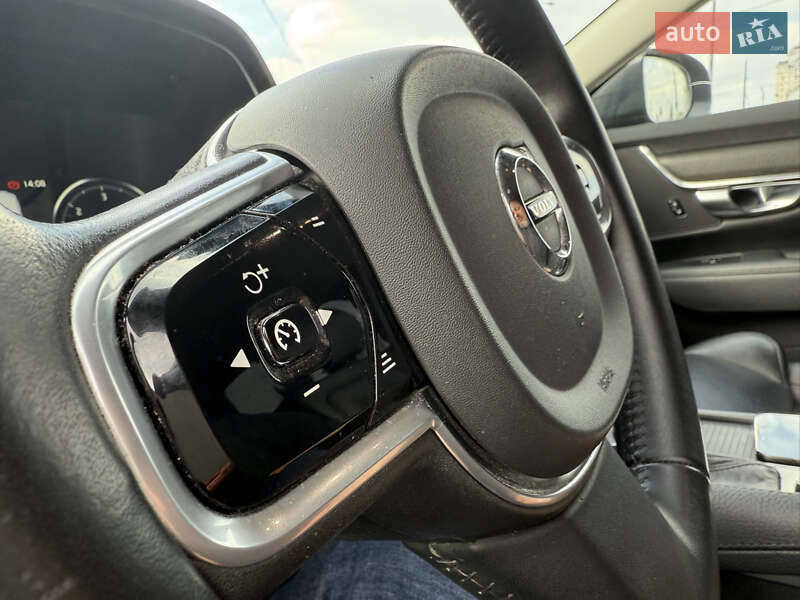 Универсал Volvo V90 Cross Country 2017 в Киеве