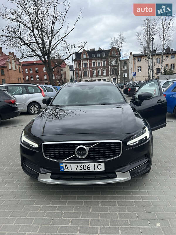 Volvo V90 Cross Country 2018