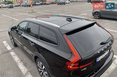 Универсал Volvo V90 Cross Country 2020 в 