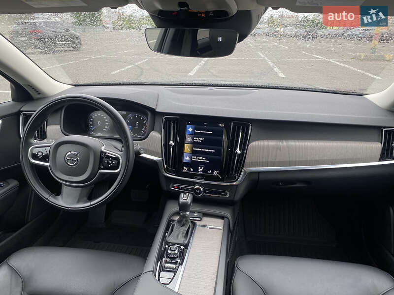 Універсал Volvo V90 Cross Country 2020 в Полтаві