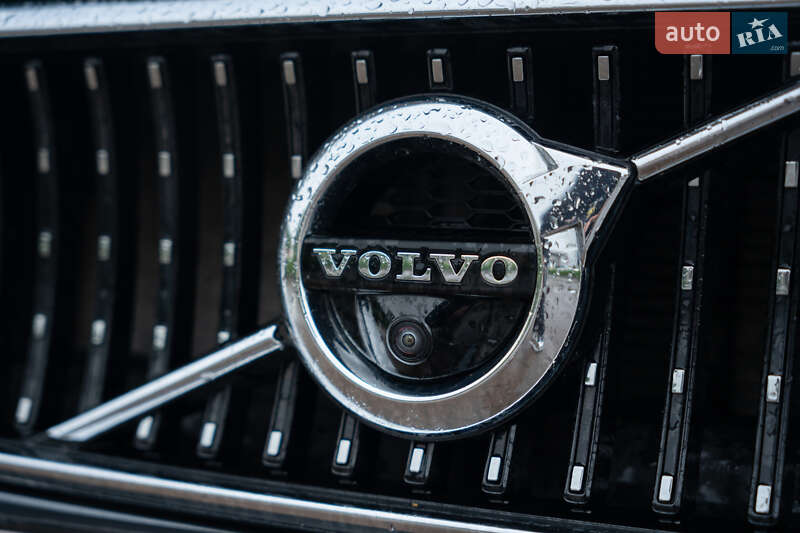 Універсал Volvo V90 Cross Country 2017 в Житомирі