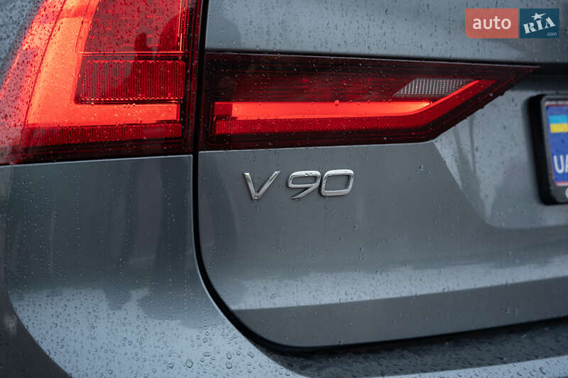 Універсал Volvo V90 Cross Country 2017 в Житомирі