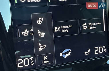 Универсал Volvo V90 Cross Country 2018 в 