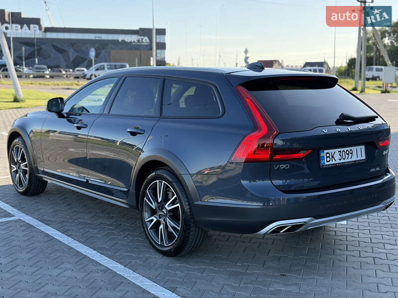 Универсал Volvo V90 Cross Country 2018 в Луцке