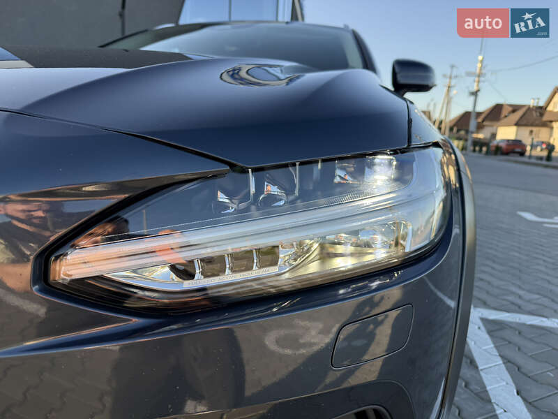 Универсал Volvo V90 Cross Country 2018 в Луцке
