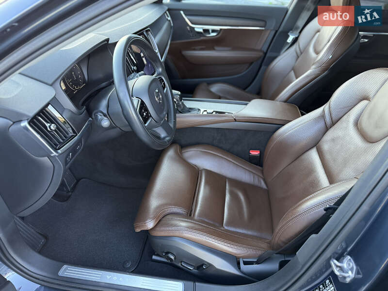 Универсал Volvo V90 Cross Country 2018 в Луцке