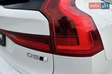 Универсал Volvo V90 Cross Country 2019 в 