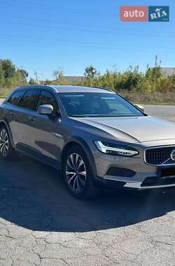Універсал Volvo V90 Cross Country 2022 в Володимирі