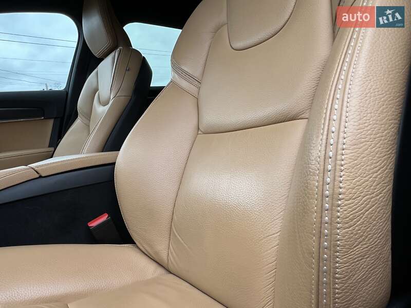 Універсал Volvo V90 Cross Country 2018 в Києві
