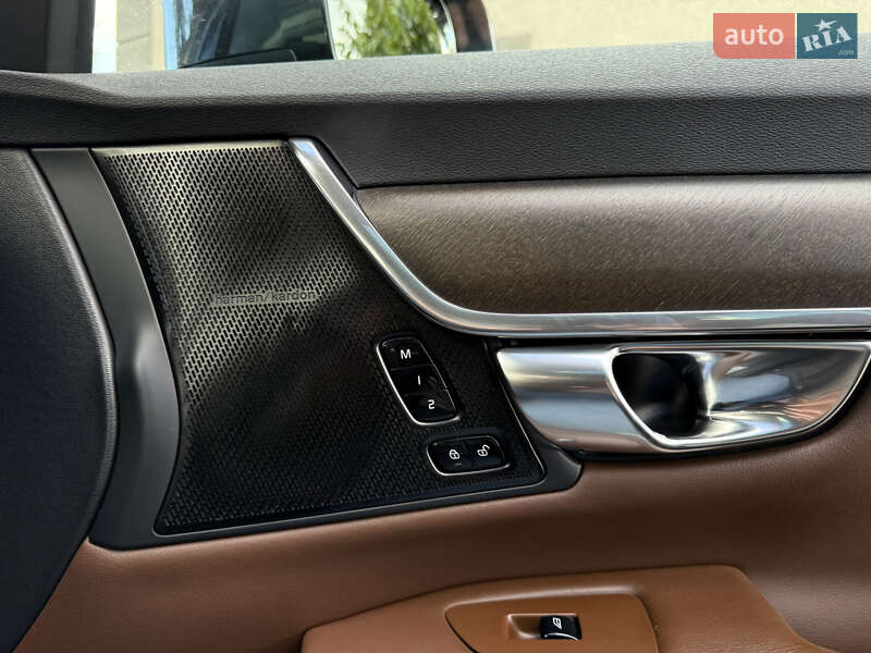 Універсал Volvo V90 Cross Country 2020 в Одесі фото 31 Універсал Volvo V90 Cross Country 2020 в Одесі