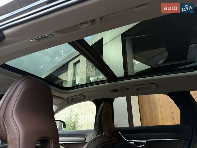 Універсал Volvo V90 Cross Country 2020 в Одесі фото 35 Універсал Volvo V90 Cross Country 2020 в Одесі