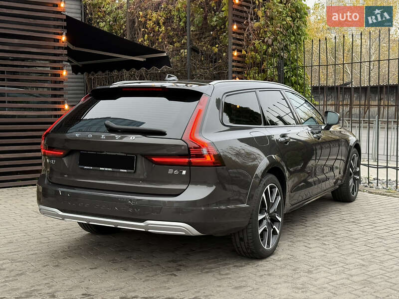 Універсал Volvo V90 Cross Country 2023 в Києві фото 8 Універсал Volvo V90 Cross Country 2023 в Києві